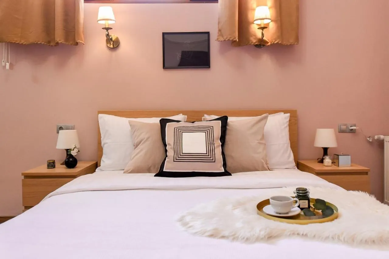 Appartamento Le Petit & Cosy - Best Location Old Town & Quiet Bucarest