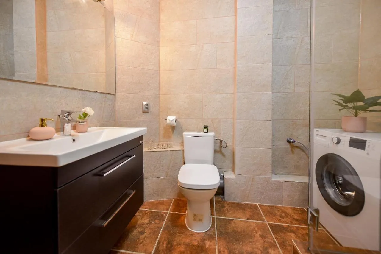 Le Petit & Cosy - Best Location Old Town & Quiet Bucarest