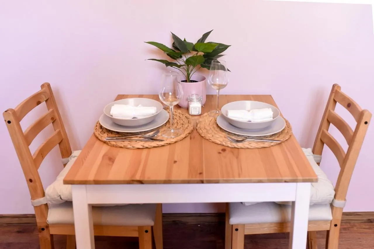 Le Petit & Cosy - Best Location Old Town & Quiet Bucarest