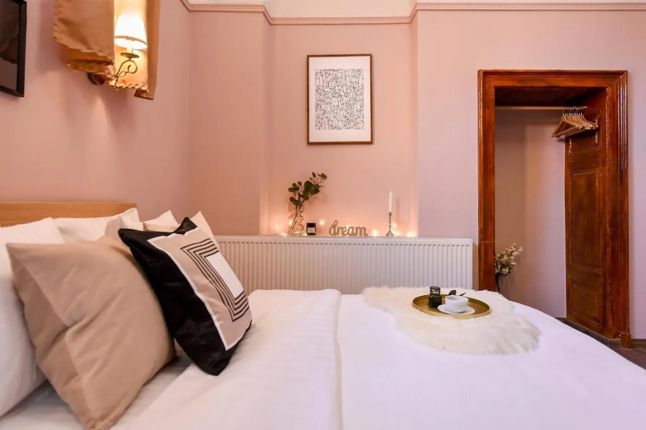 Le Petit & Cosy - Best Location Old Town & Quiet Bükreş Romanya